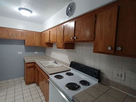 2nd image of 5640 W 35th St #2