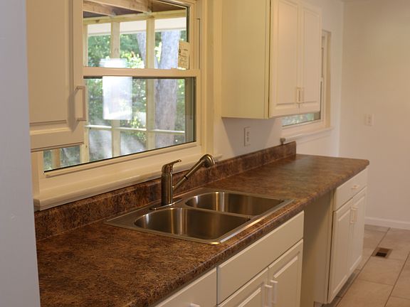 5th image of 3659 Knollwood Dr