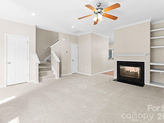4th image of 18727 Silver Quay Dr