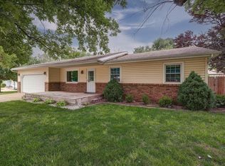 9 Deveron Rd, Winfield, KS 67156