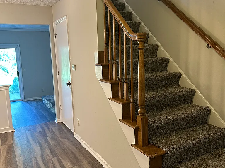 7698 Scofield Ct — Photo 9