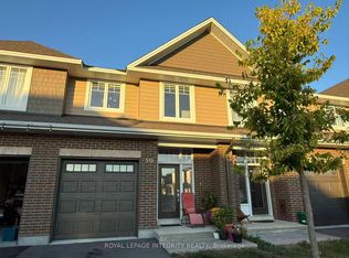 519 Hitzlay Ter, Ottawa, ON K2T 0R9