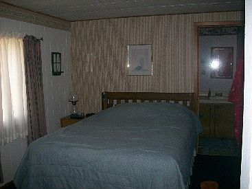 4th image of 75 Alpine Ave