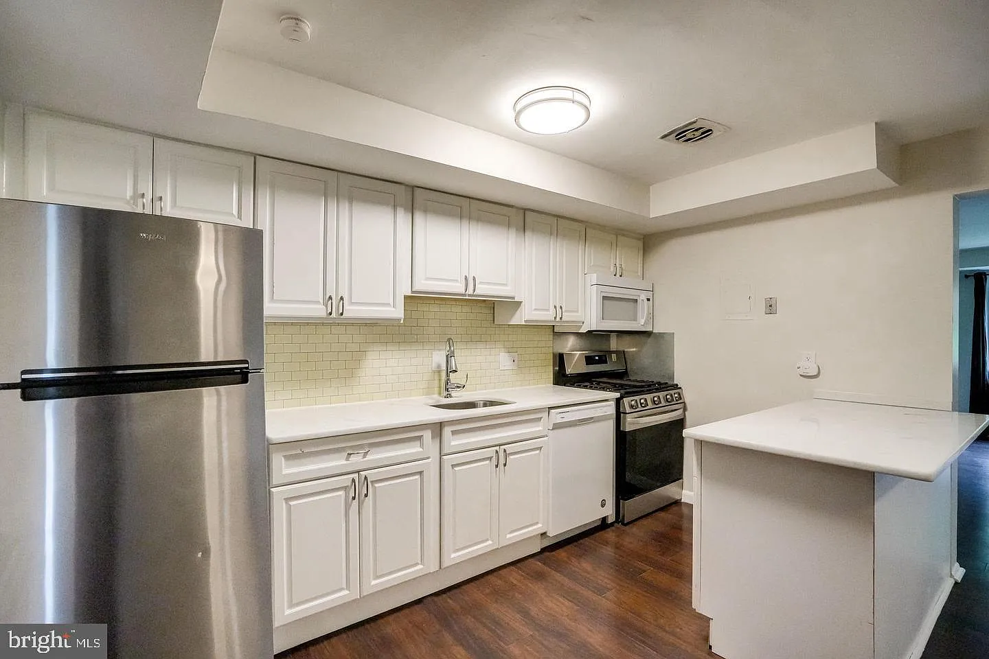 Carrollan Gardens Condo — Photo 3