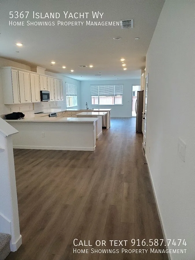 Island Yacht Way — Photo 2