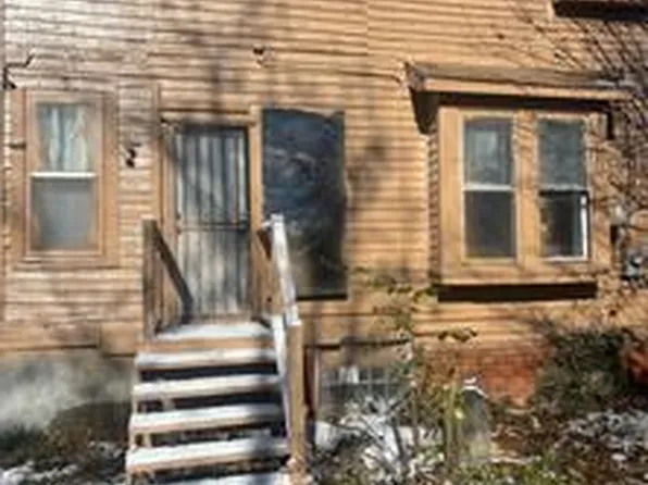 65 Portage St, Highland Park, MI 48203