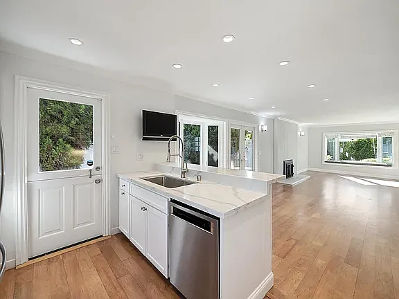 2 Somerset Ln — Photo 18