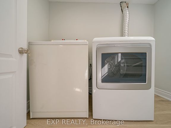 5th image of 1509 Main St E #Basement