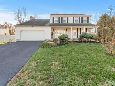 27 Perilli Dr, Hamilton, NJ, 08610