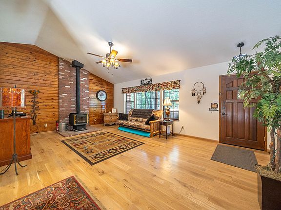 4th image of 9491 Grassland Ct