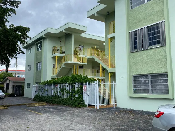 2031 Dewey St #203A, Hollywood, FL 33020