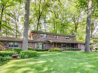 5500 Alpine Rdg, Stevensville, MI 49127