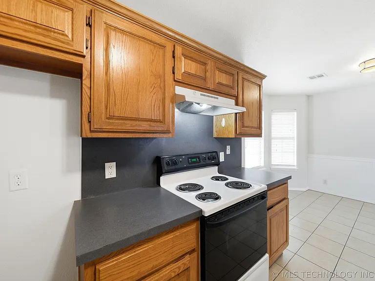 1217 W 117th Ct S — Photo 13