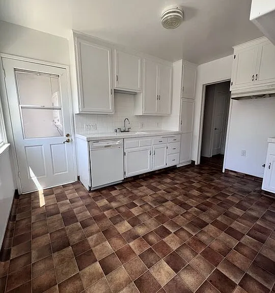 1851 Brockton Ave — Photo 8