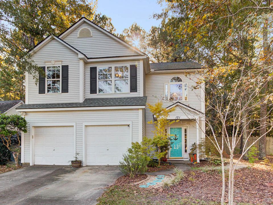 1st image of 121 Evesham Dr