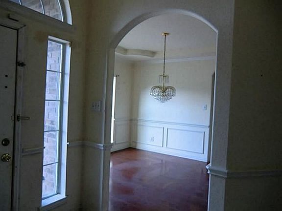 2nd image of 405 Tealridge Ln