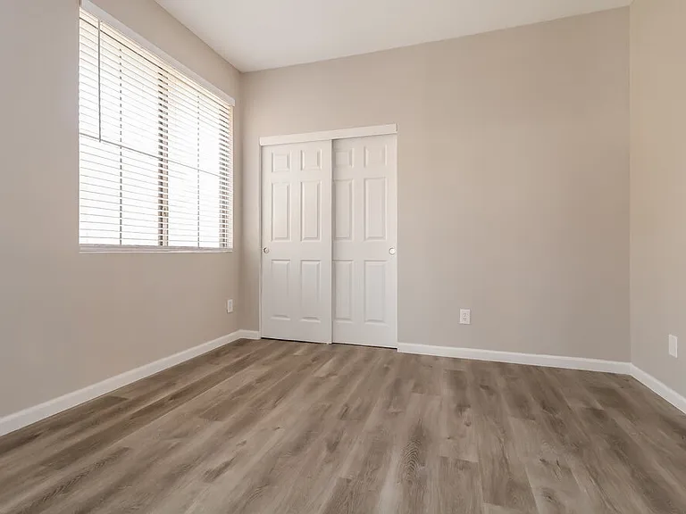 15233 W Banff Ln — Photo 13