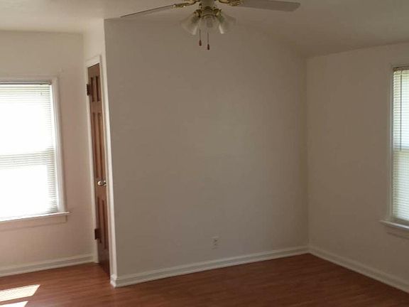 2nd image of 7512 Hillsdale Dr