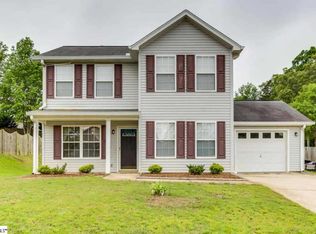1013 Autumn Leaf Ln, Fountain Inn, SC 29644