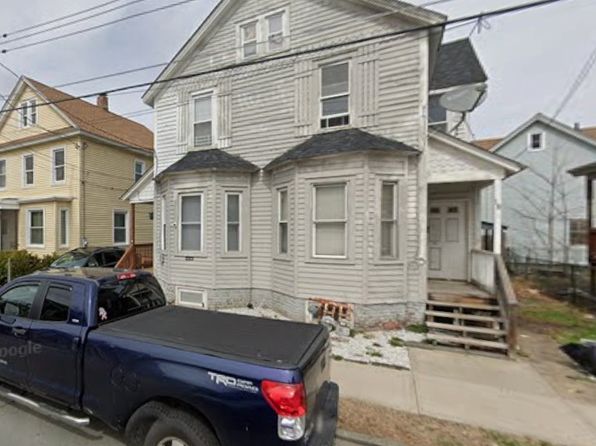 18 Barcelow St