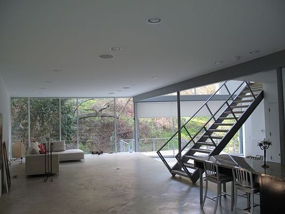 2nd image of 3207 Laurel Canyon Blvd