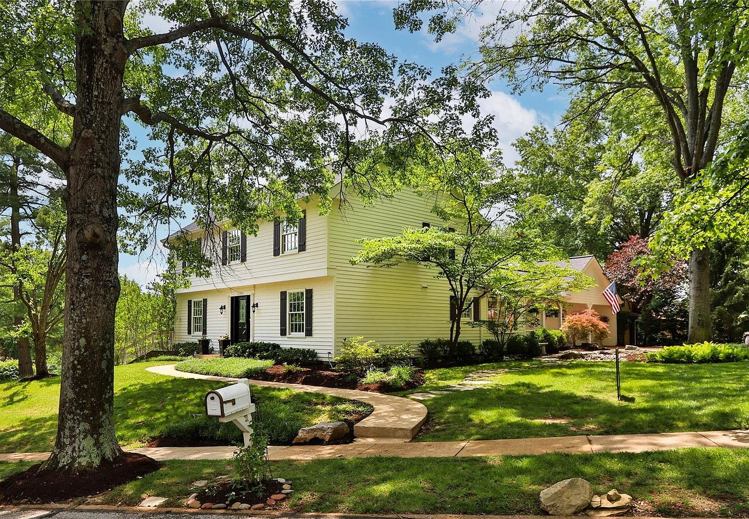 12888 Huntercreek Rd, Saint Louis, MO 63131 | Zillow