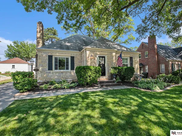 1110 S 37th St, Lincoln, NE 68510