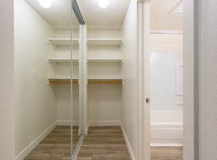 Nob Hill Apartments, Portland, OR 97210