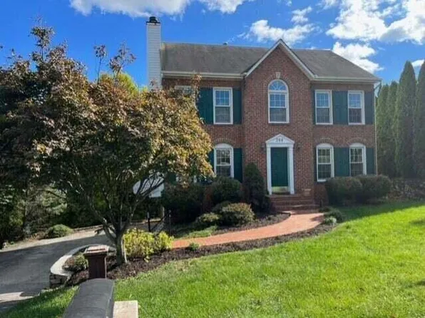 244 Bush Dr, Vinton, VA 24179