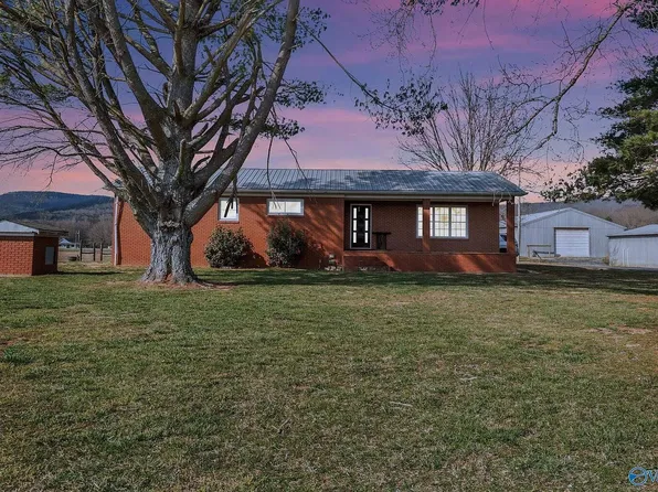 1525 County Road 32, Fackler, AL 35746