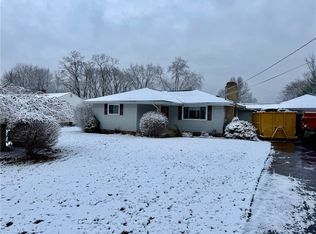 415 Summit View Dr, New Castle, PA 16105
