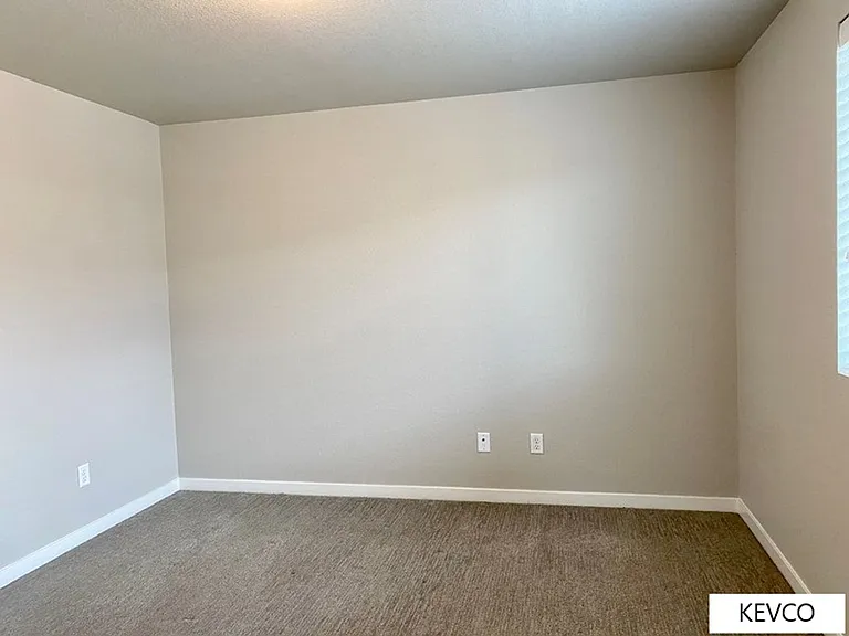 2950 Sykes Dr — Photo 17