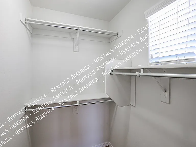 2127 W Monte Cristo Ave — Photo 25