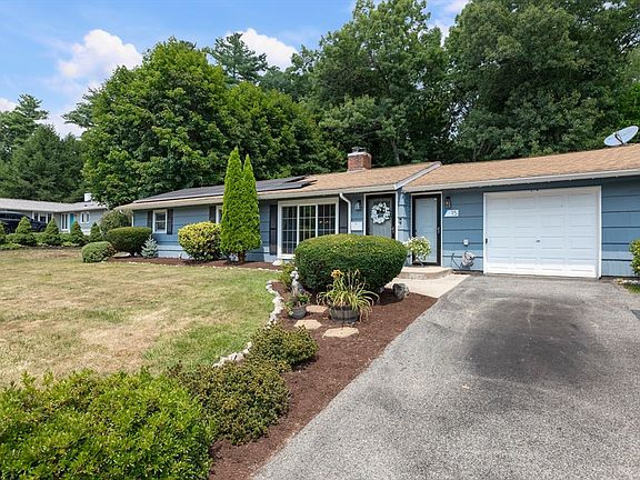 3rd image of 15 Michael Rd