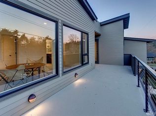 5801 Oakhurst Rd S, Seattle, WA 98118