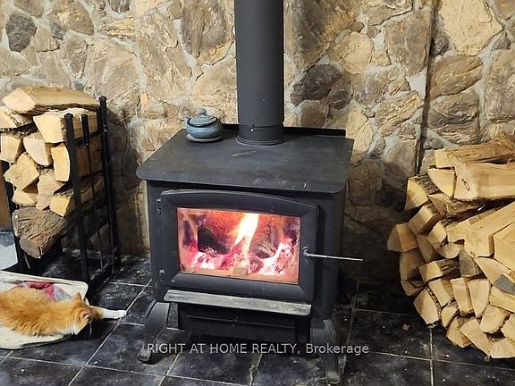 4th image of 297 Power Rd