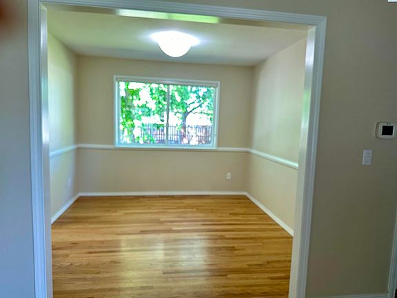 5th image of 609 Lynnwood Ct