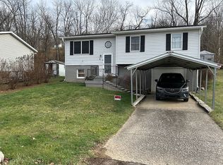 8 Meadow Dr, Lost Creek, WV 26385