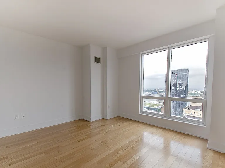350 W 42nd St #45A — Photo 5