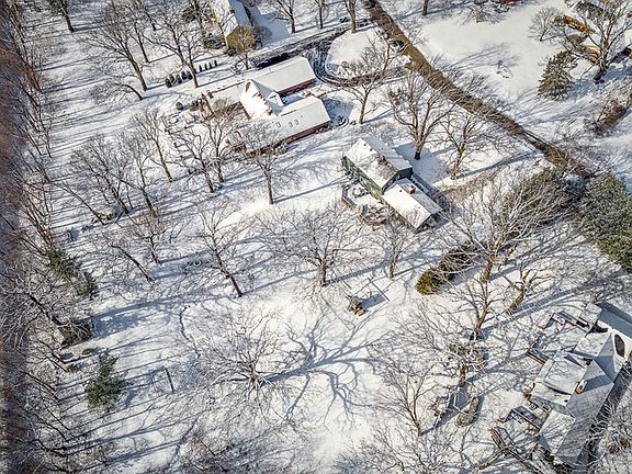5th image of 512 Durham Dr