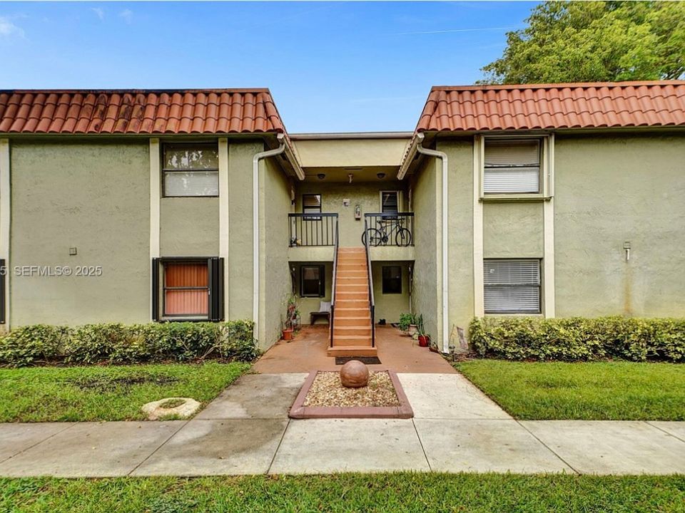 1st image of 9720 Hammocks Blvd #0