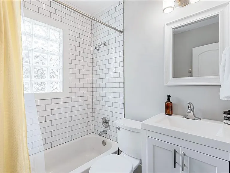 1026 Deckner Ave SW — Photo 14
