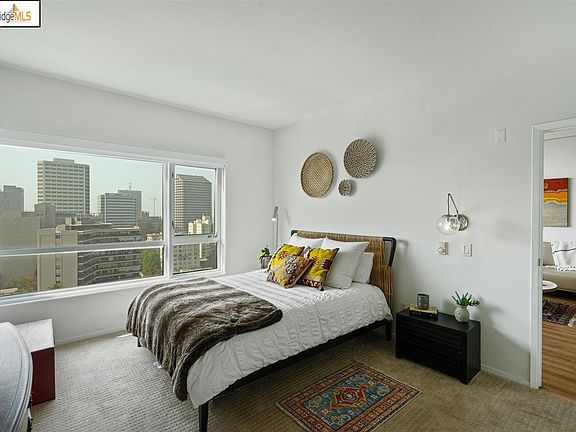 3rd image of 1 Lakeside Dr APT 1709