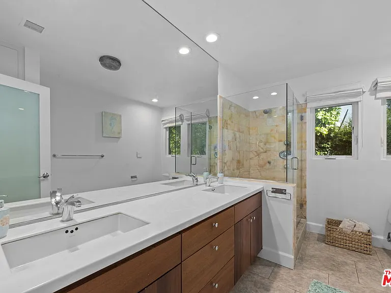641 Walther Way — Photo 33