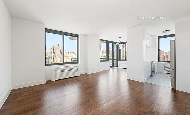 Rented by Engel & Völkers New York City | media 13
