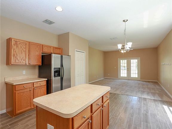5th image of 2321 Holly Pine Cir