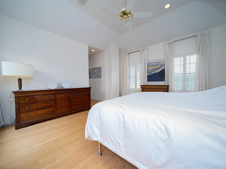 3114 Lake St — Photo 11