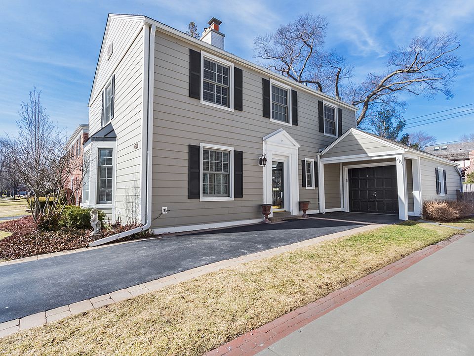 1st image of 2204 Thornwood Ave