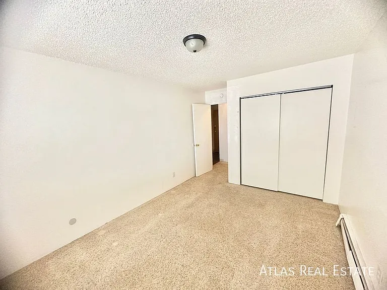 312 W Alabama Ave — Photo 18