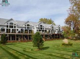 37886 Jefferson Ave, Harrison Township, MI 48045